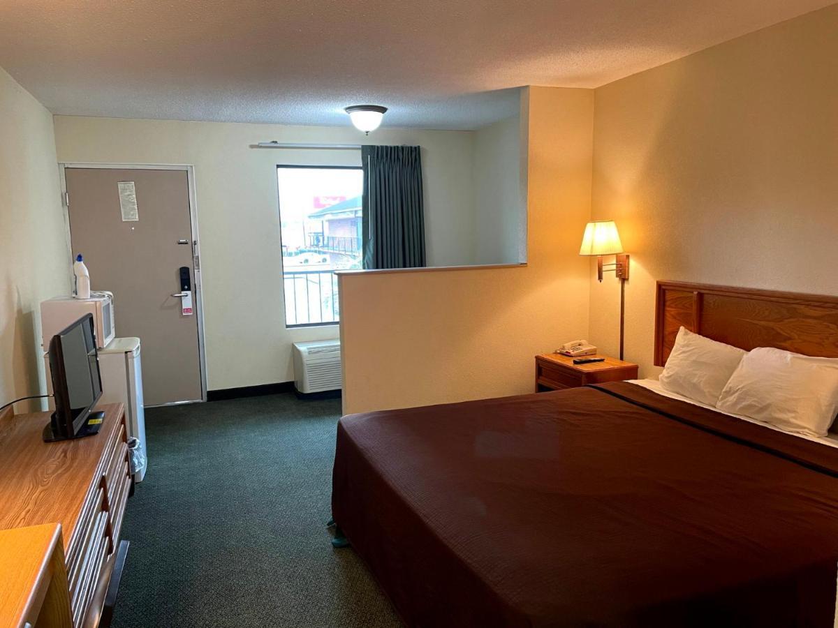 Travelers Inn & Suites Sumter Extérieur photo