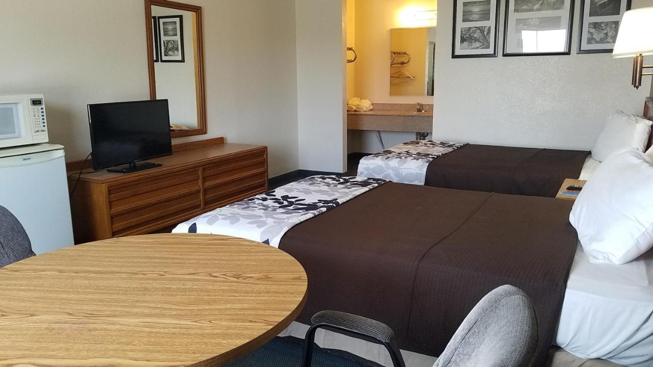 Travelers Inn & Suites Sumter Extérieur photo