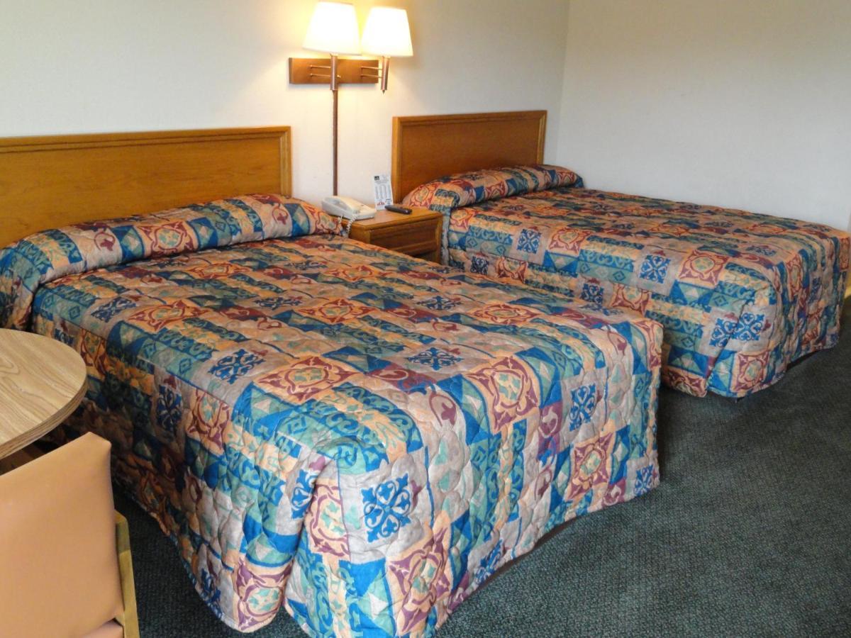 Travelers Inn & Suites Sumter Extérieur photo